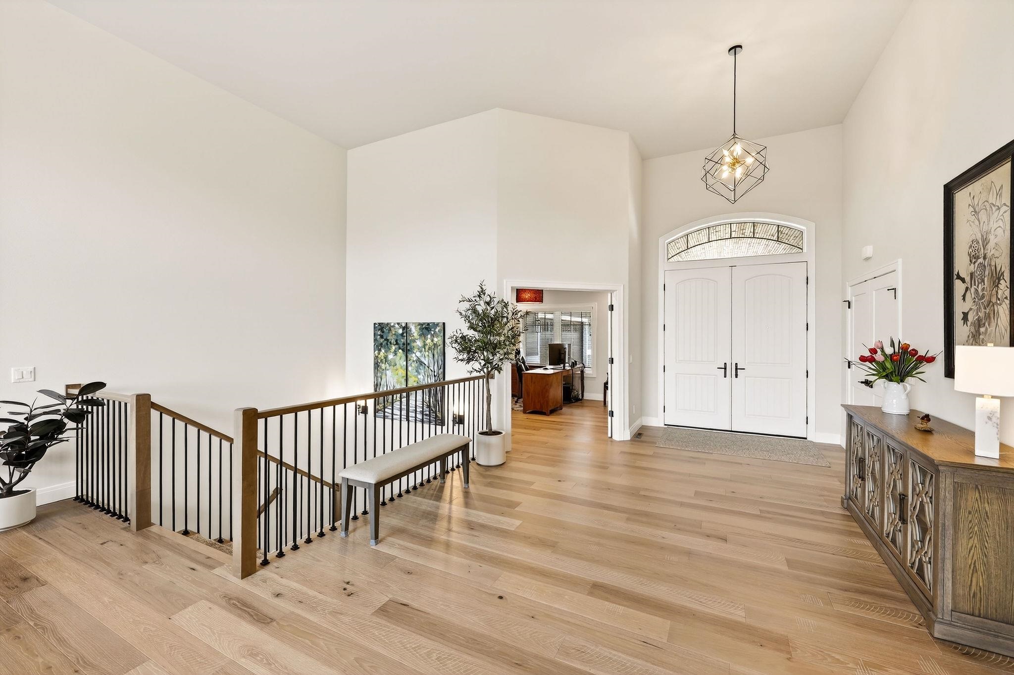 7576 Colonial Way Verona, WI 53593 - Photo 4 of 76