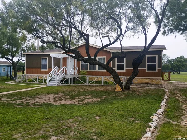 $165,000 | 1282 Fort Clark Road, Brackettville, TX 78832