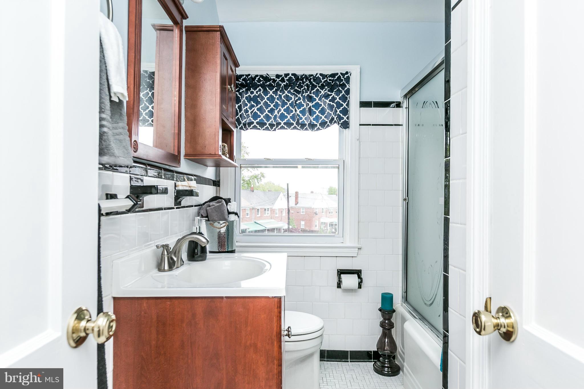 1838 Yakona Road Baltimore, MD 21234 - Photo 14 of 16 Bath