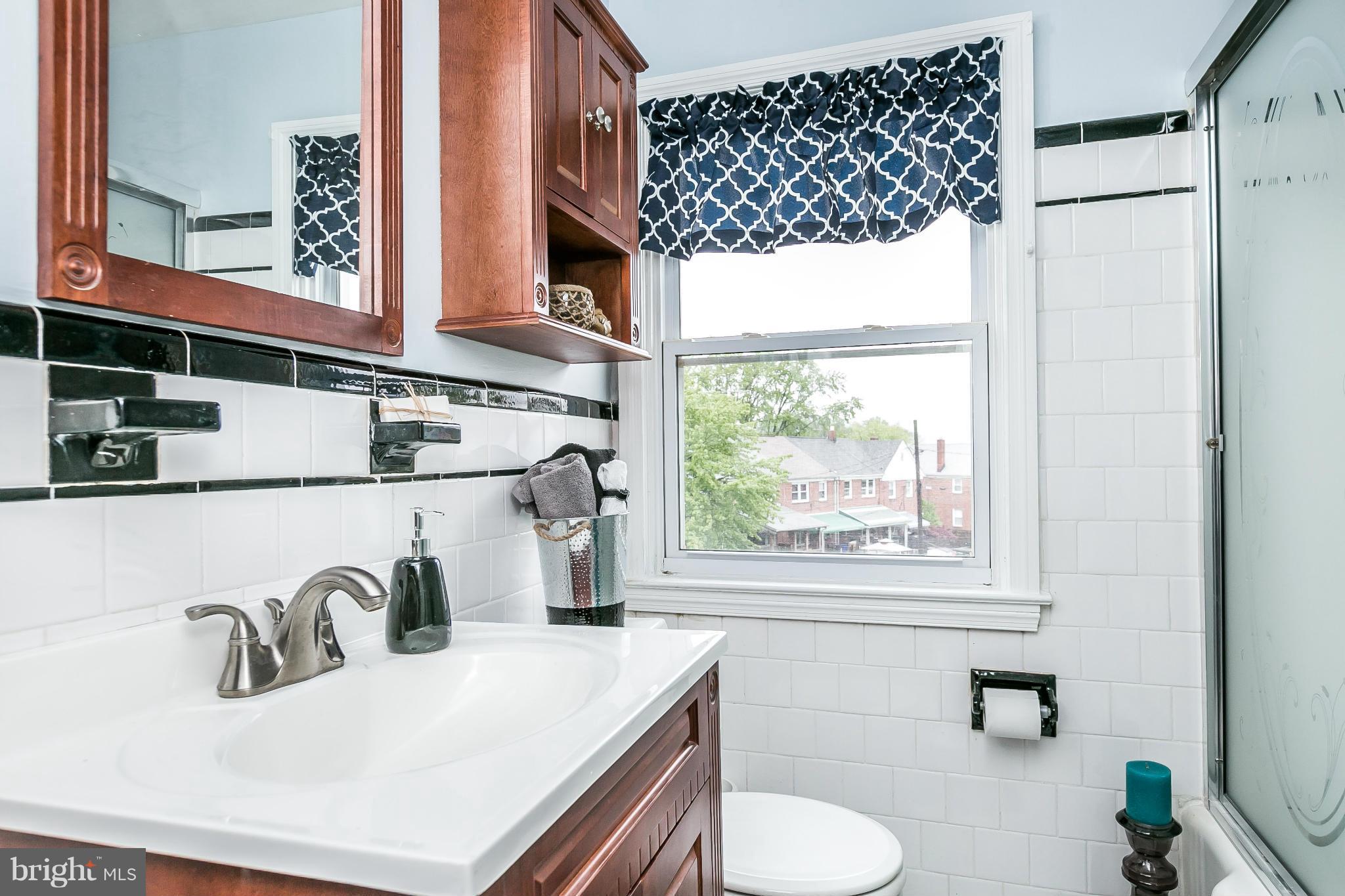 1838 Yakona Road Baltimore, MD 21234 - Photo 15 of 16 Bath
