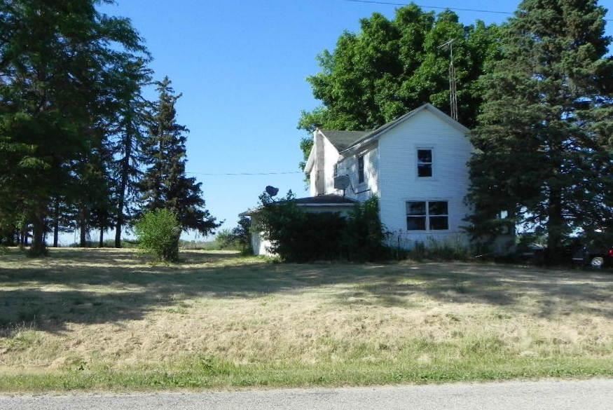 3032 East Brick School Road Freeport, IL 61032 - Photo 1 of 26 Gallery Image 1