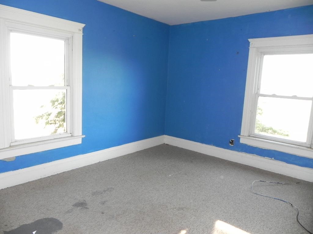 3032 East Brick School Road Freeport, IL 61032 - Photo 12 of 26 Gallery Image 12