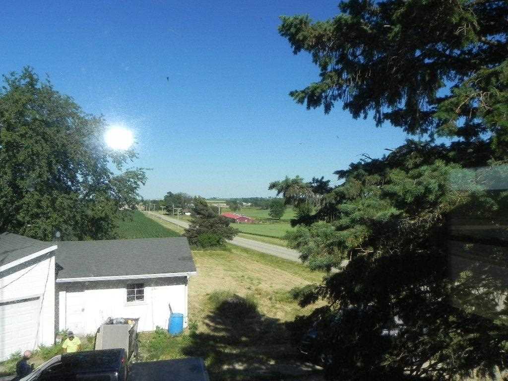 3032 East Brick School Road Freeport, IL 61032 - Photo 13 of 26 Gallery Image 13