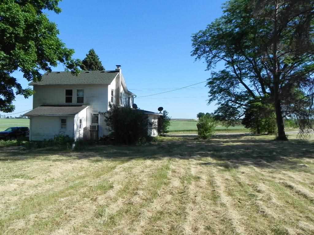 3032 East Brick School Road Freeport, IL 61032 - Photo 20 of 26 Gallery Image 20
