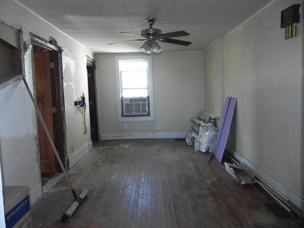 3032 East Brick School Road Freeport, IL 61032 - Photo 3 of 26 Gallery Image 3