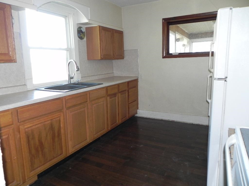 3032 East Brick School Road Freeport, IL 61032 - Photo 9 of 26 Gallery Image 9