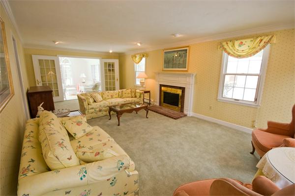 25 Albemarle Road Norwood, MA 02062 - Photo 7 of 26 Gallery Image 7