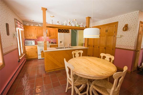 25 Albemarle Road Norwood, MA 02062 - Photo 8 of 26 Gallery Image 8