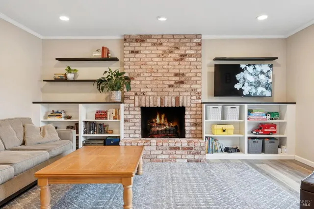 $880,000 | 19440 Riverside Drive, Sonoma, CA 95476