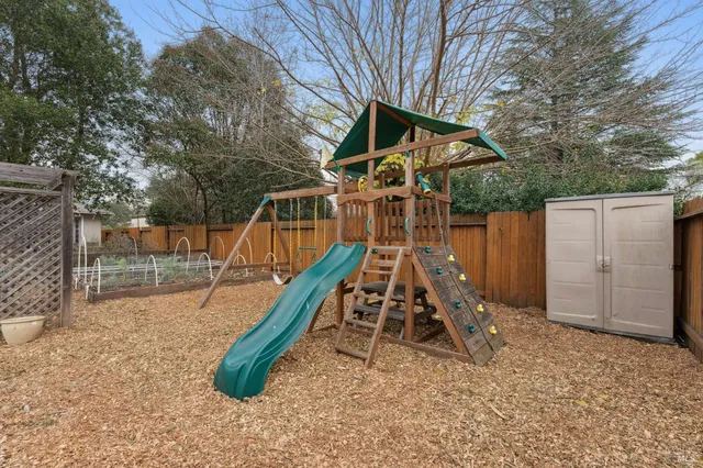 $880,000 | 19440 Riverside Drive, Sonoma, CA 95476