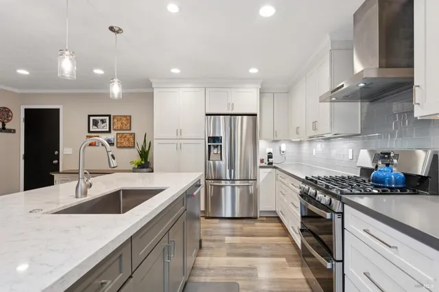 $880,000 | 19440 Riverside Drive, Sonoma, CA 95476