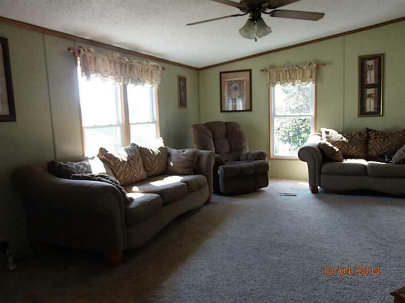 46 Castile Ridge Road Clarksville, PA 15322 - Photo 11 of 16 Living Room.