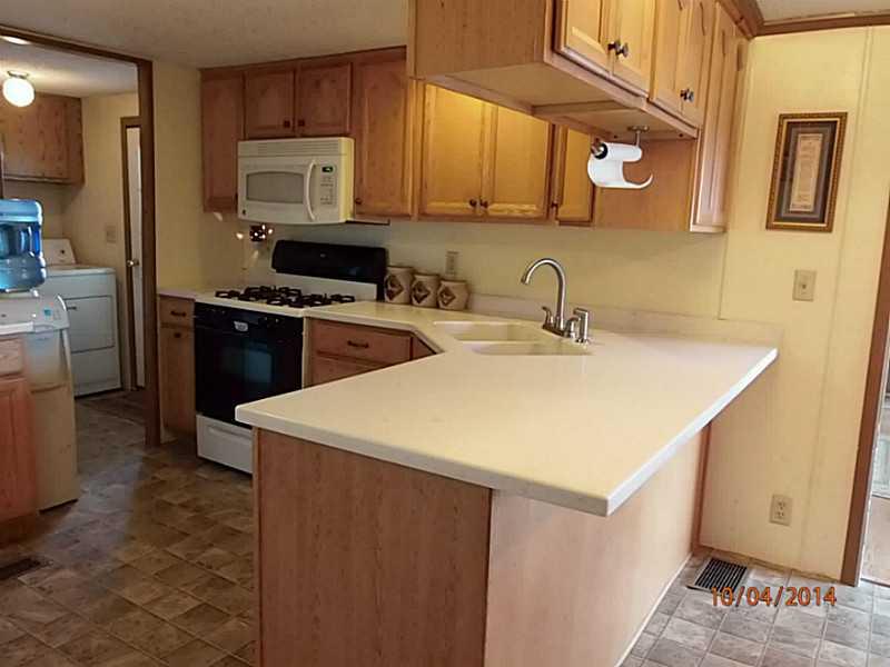46 Castile Ridge Road Clarksville, PA 15322 - Photo 7 of 16 Cafeteria/Kitchen.