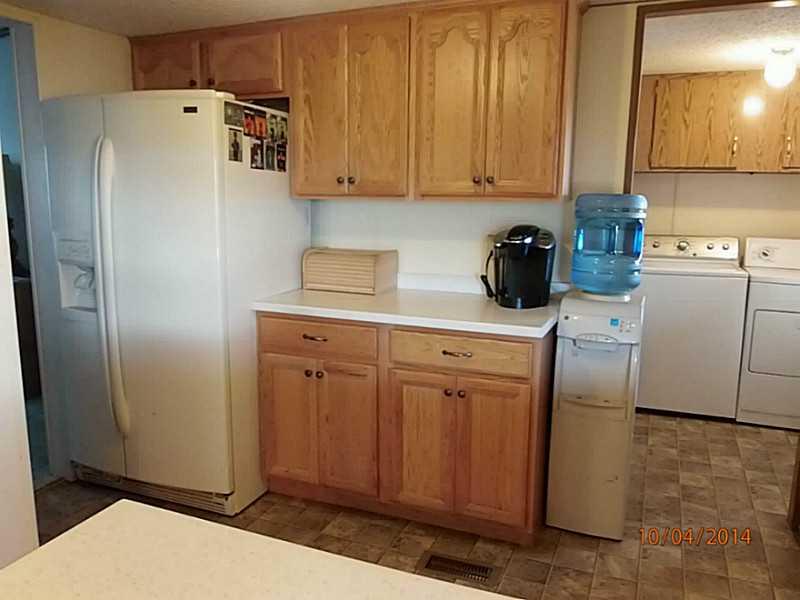 46 Castile Ridge Road Clarksville, PA 15322 - Photo 8 of 16 Cafeteria/Kitchen.