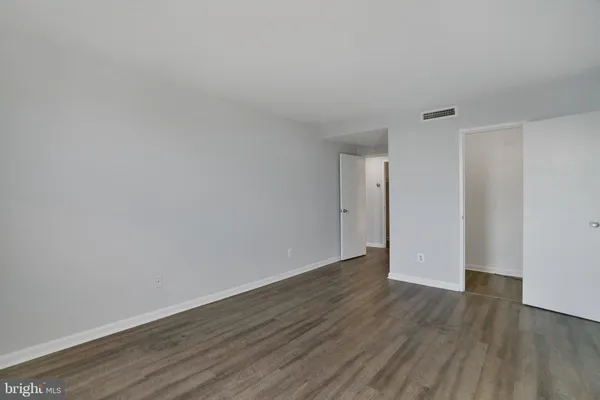 $2,500 | 4600 Duke Street, Unit 1613, Alexandria, VA 22304