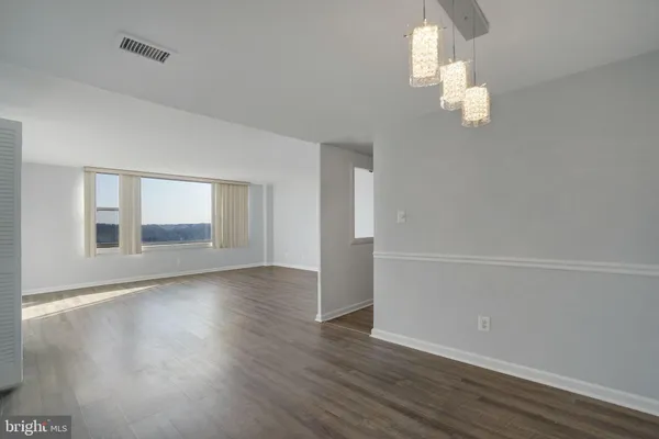 $2,500 | 4600 Duke Street, Unit 1613, Alexandria, VA 22304