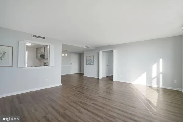 $2,500 | 4600 Duke Street, Unit 1613, Alexandria, VA 22304