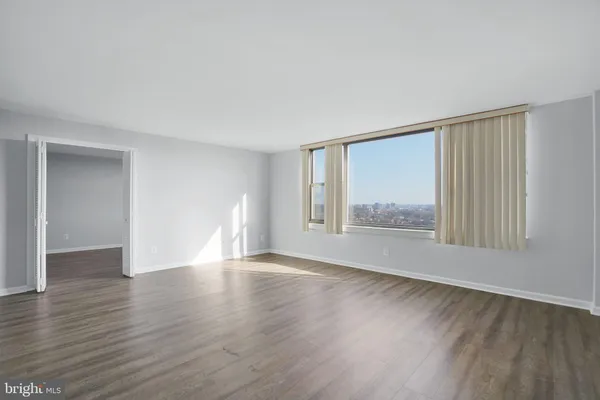 $2,500 | 4600 Duke Street, Unit 1613, Alexandria, VA 22304