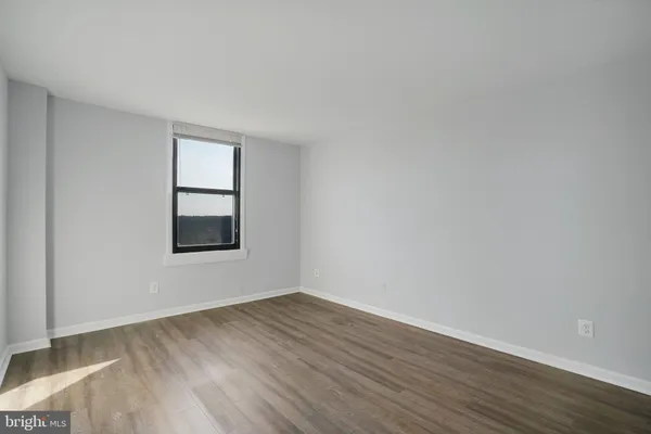 $2,500 | 4600 Duke Street, Unit 1613, Alexandria, VA 22304