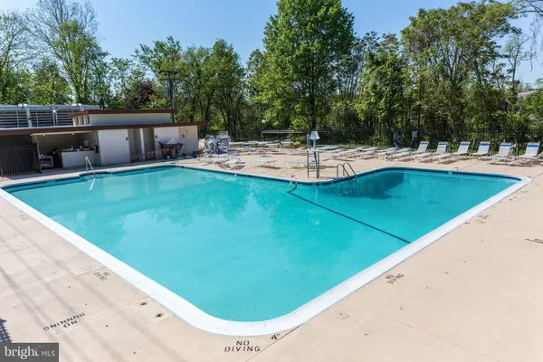 $2,500 | 4600 Duke Street, Unit 1613, Alexandria, VA 22304