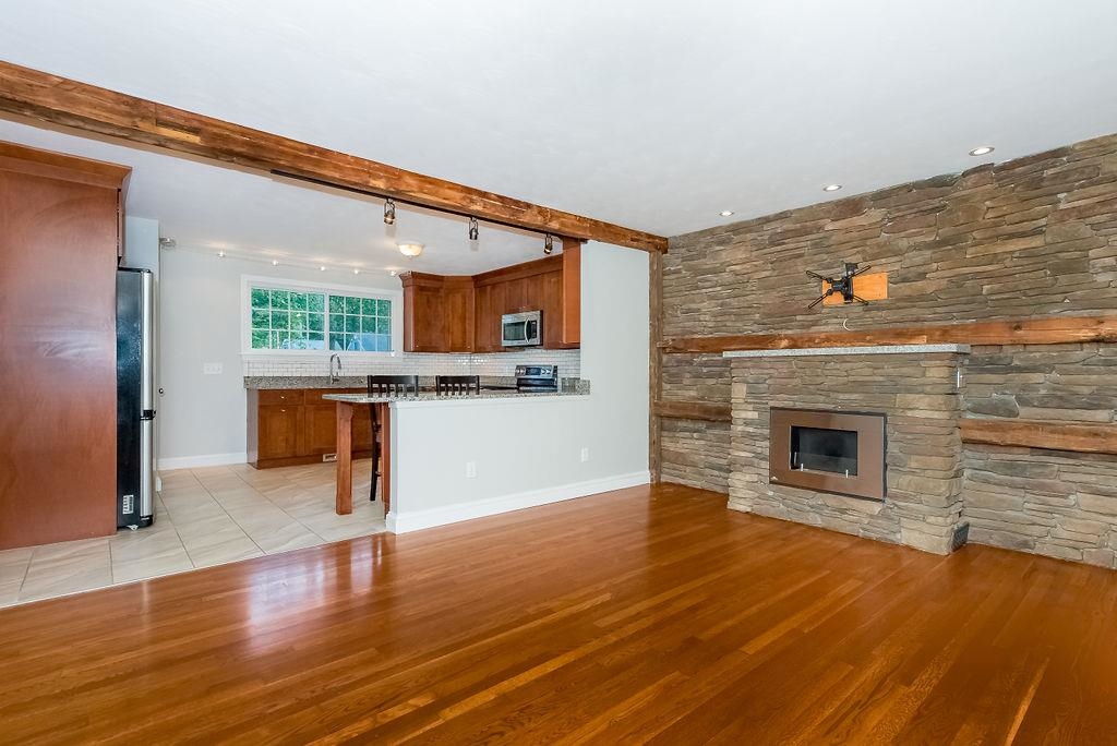 91 Spruce Lane Dover, NH 03820 - Photo 11 of 36