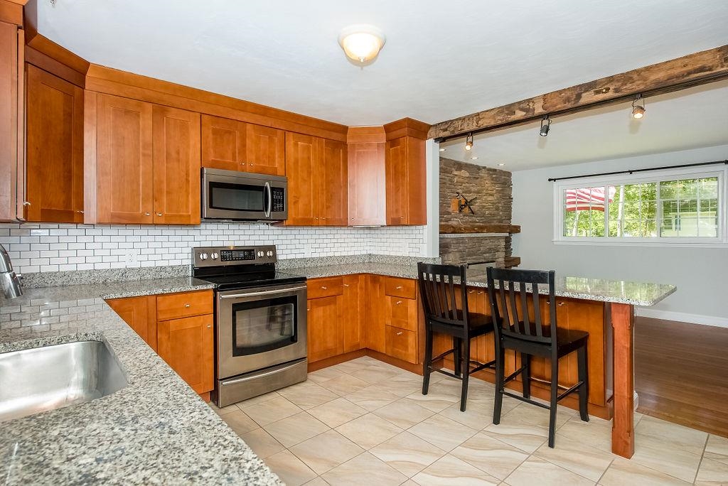 91 Spruce Lane Dover, NH 03820 - Photo 14 of 36