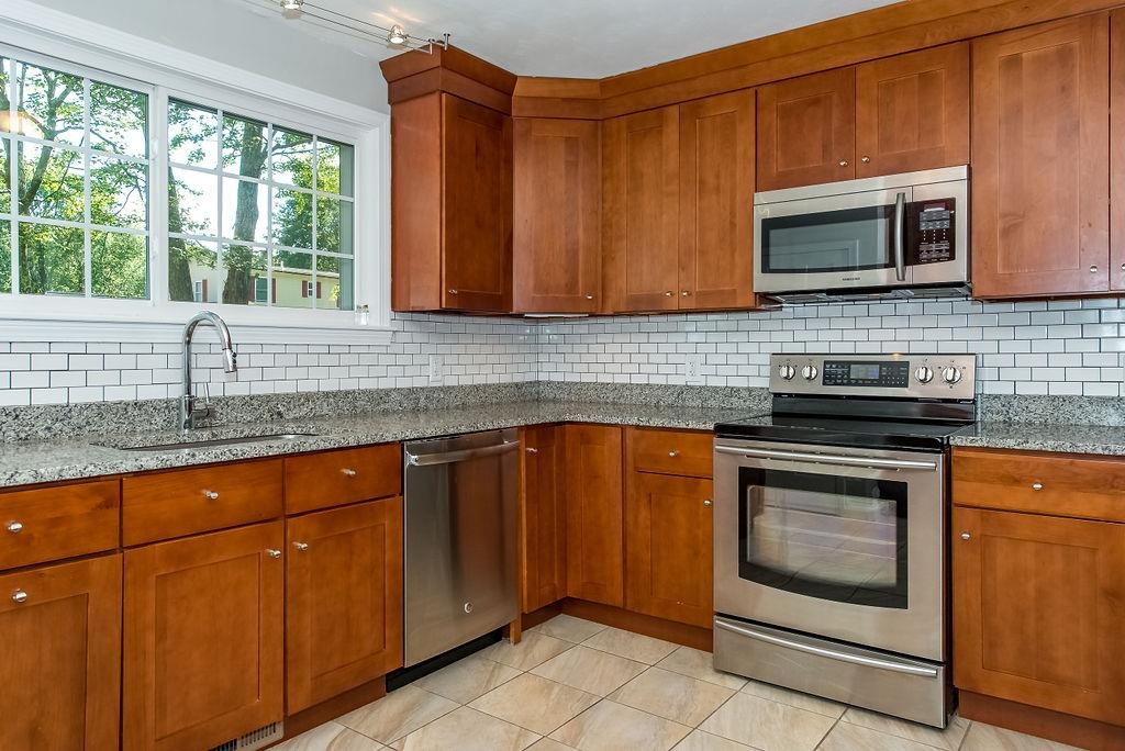 91 Spruce Lane Dover, NH 03820 - Photo 17 of 36