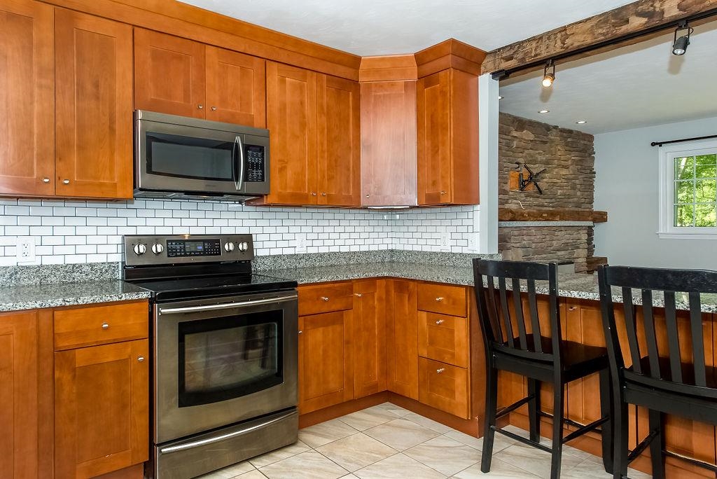 91 Spruce Lane Dover, NH 03820 - Photo 18 of 36