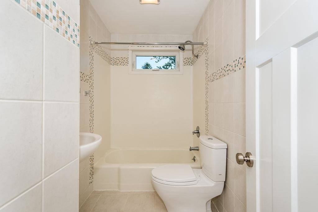 91 Spruce Lane Dover, NH 03820 - Photo 19 of 36