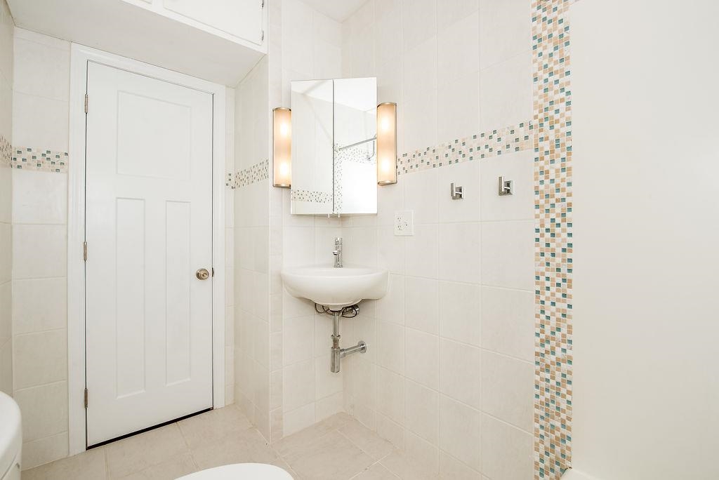 91 Spruce Lane Dover, NH 03820 - Photo 22 of 36