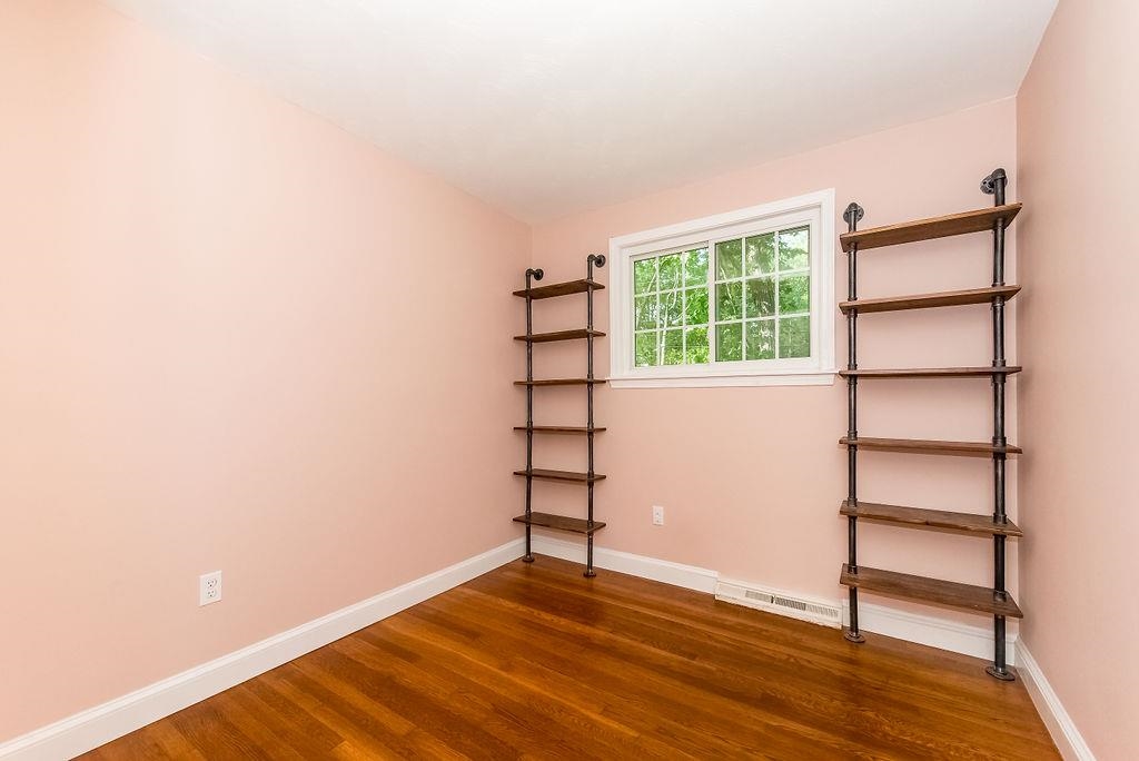 91 Spruce Lane Dover, NH 03820 - Photo 25 of 36