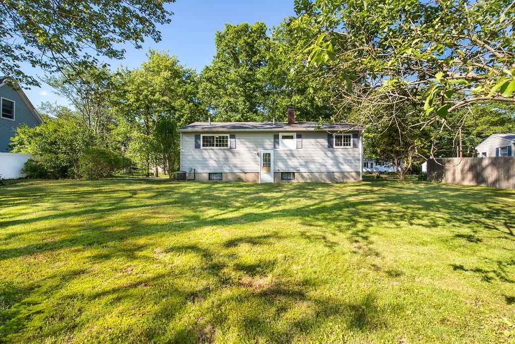 91 Spruce Lane Dover, NH 03820 - Photo 6 of 36