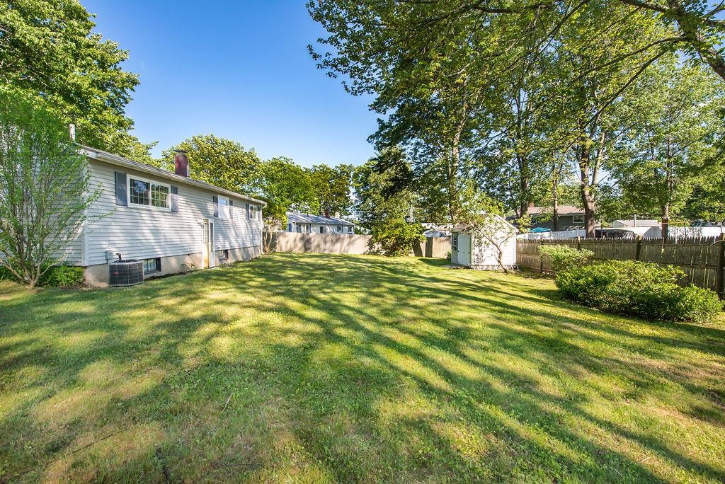 91 Spruce Lane Dover, NH 03820 - Photo 8 of 36