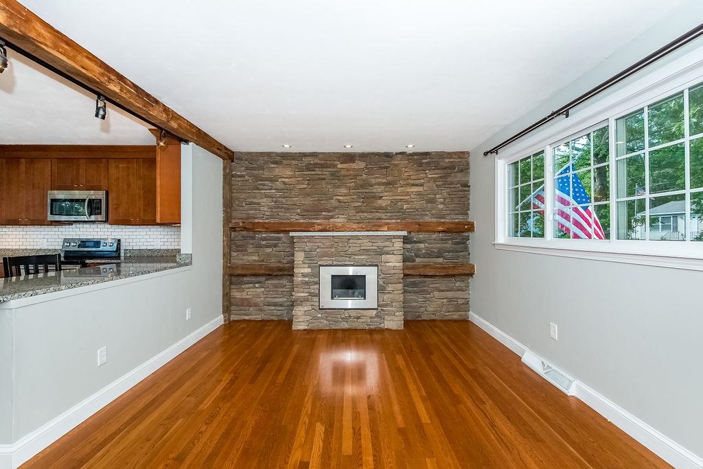 91 Spruce Lane Dover, NH 03820 - Photo 9 of 36