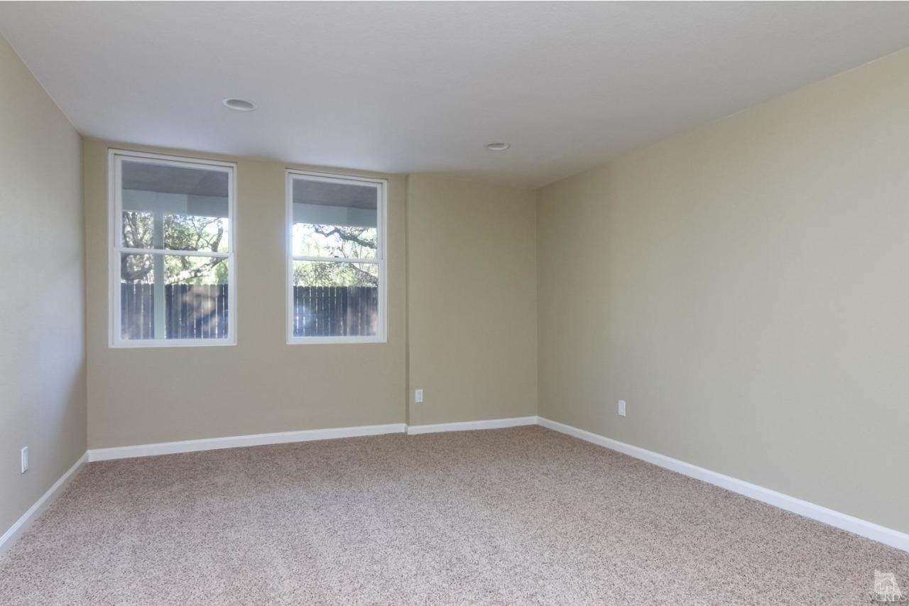 6647 Clear Springs Road Simi Valley, CA 93063 - Photo 11 of 16 Additional Photo