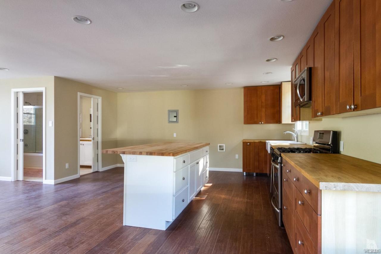 6647 Clear Springs Road Simi Valley, CA 93063 - Photo 6 of 16 Additional Photo