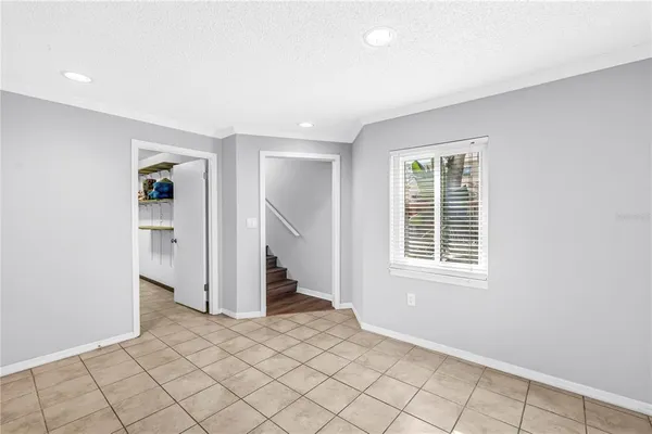 a view of a garage room
