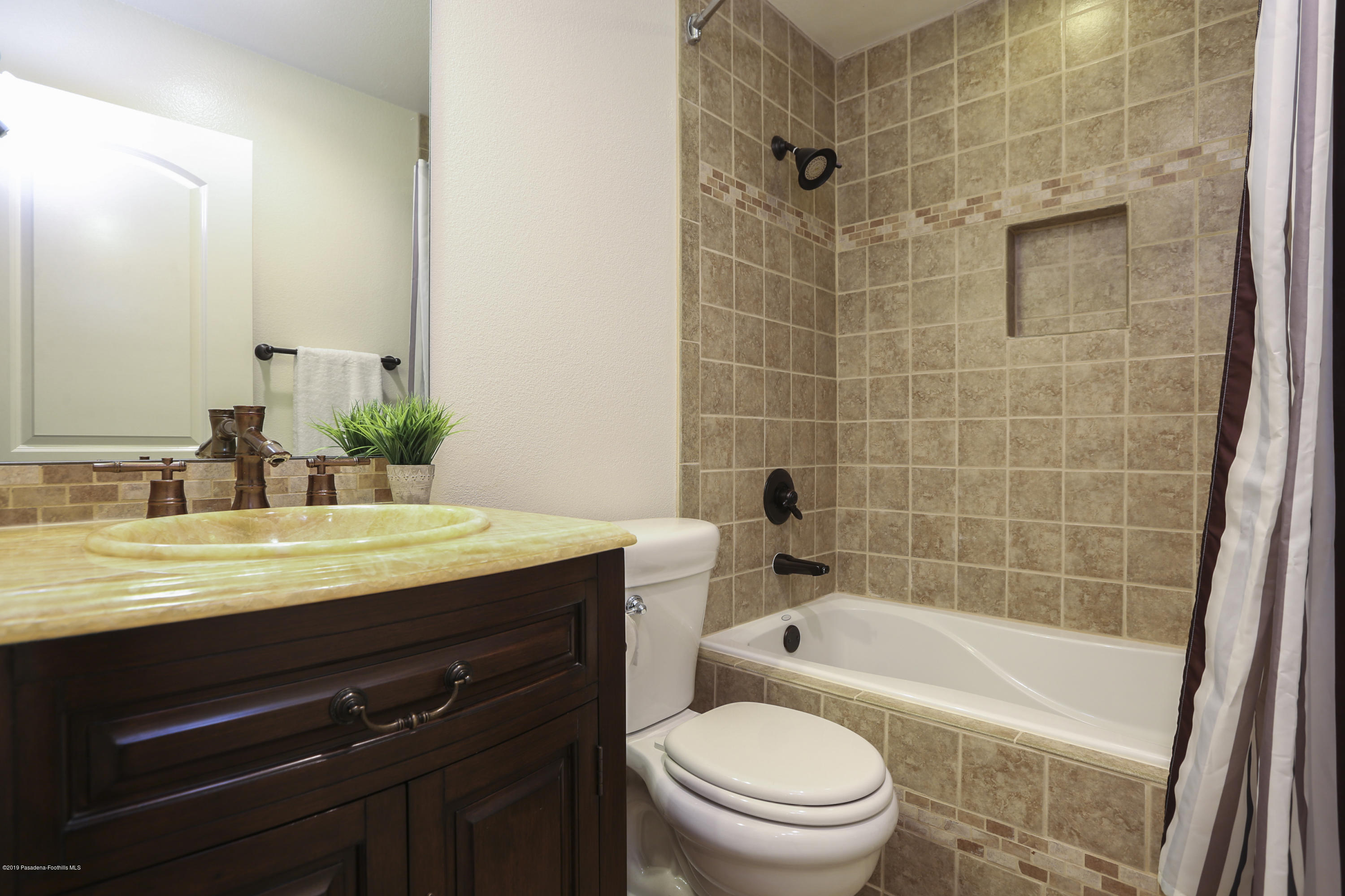 1647 Bears Den Road Diamond Bar, CA 91765 - Photo 19 of 24 018-photo-bathroom-7423307