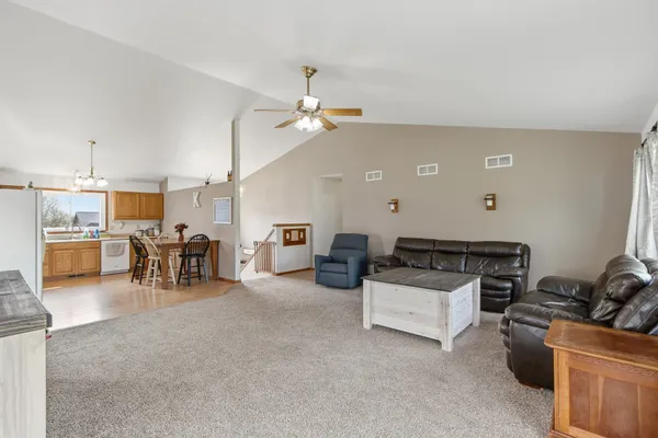 $299,900 | 1055 Goehl Road, Waterloo, WI 53594