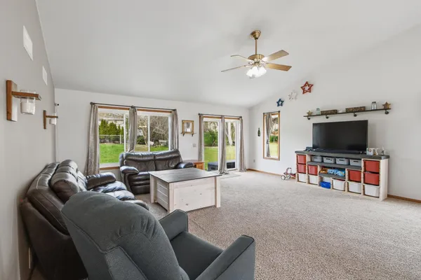 $299,900 | 1055 Goehl Road, Waterloo, WI 53594