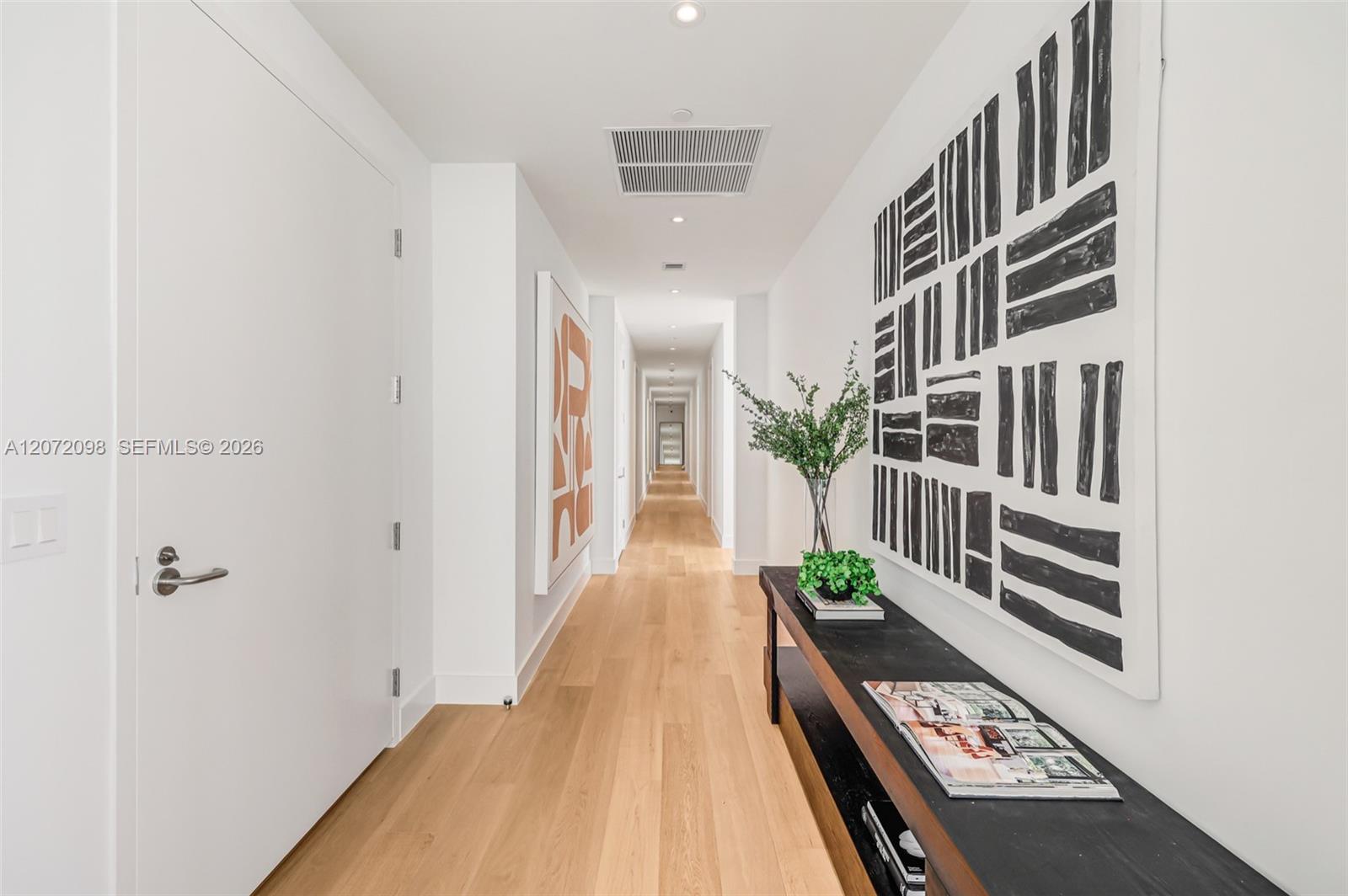 175 Southeast 25th Road, Unit PH4301 Miami, FL 33129 - Photo 17 of 58 Gallery Image 17