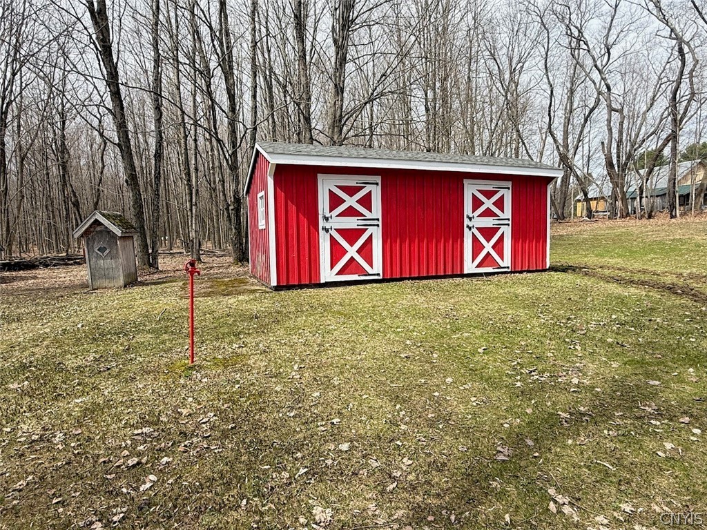 437 Albion Cross Road Pulaski, NY 13142 - Photo 2 of 13