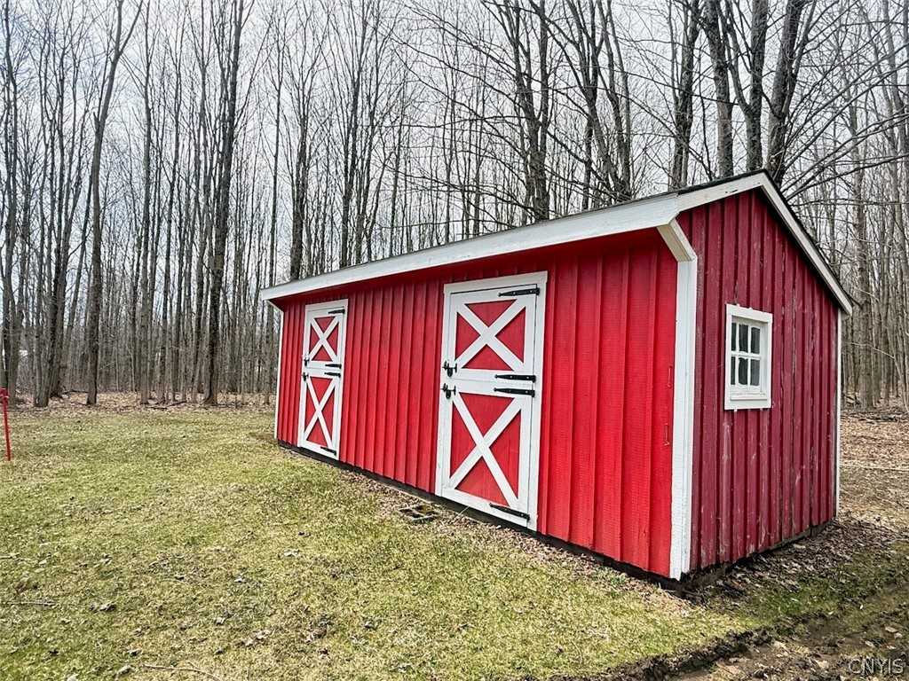 437 Albion Cross Road Pulaski, NY 13142 - Photo 4 of 13