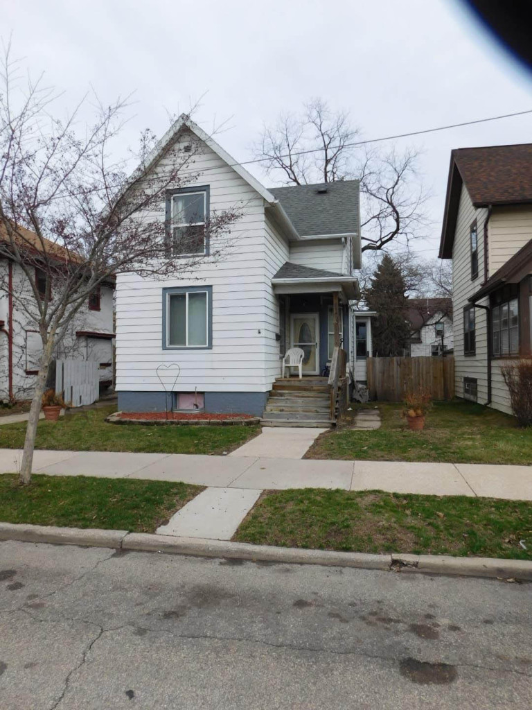 1435 Villa Street Racine, WI 53403 - Photo 1 of 1 56595462_413530525860787_895322780234625