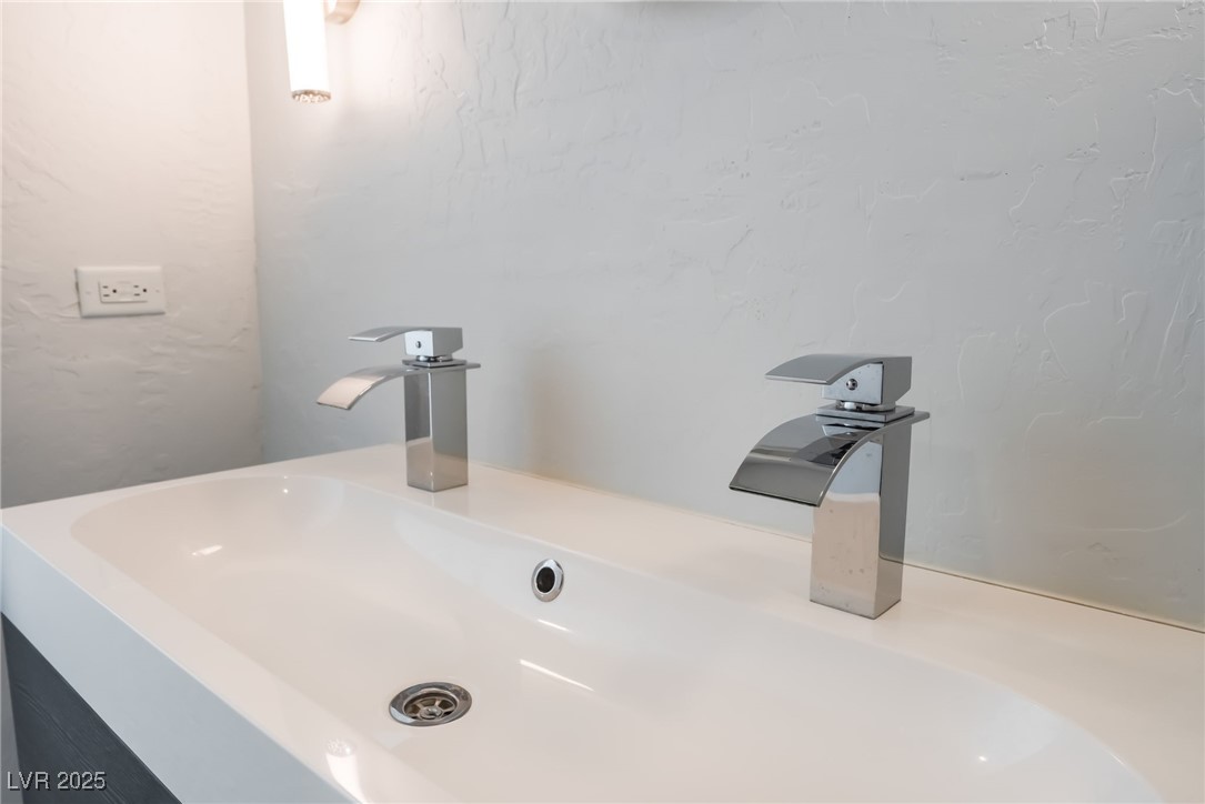 6868 Sky Pointe Drive, Unit 2021 Las Vegas, NV 89131 - Photo 19 of 34