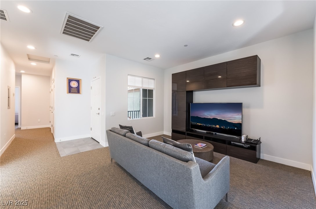 6868 Sky Pointe Drive, Unit 2021 Las Vegas, NV 89131 - Photo 8 of 34