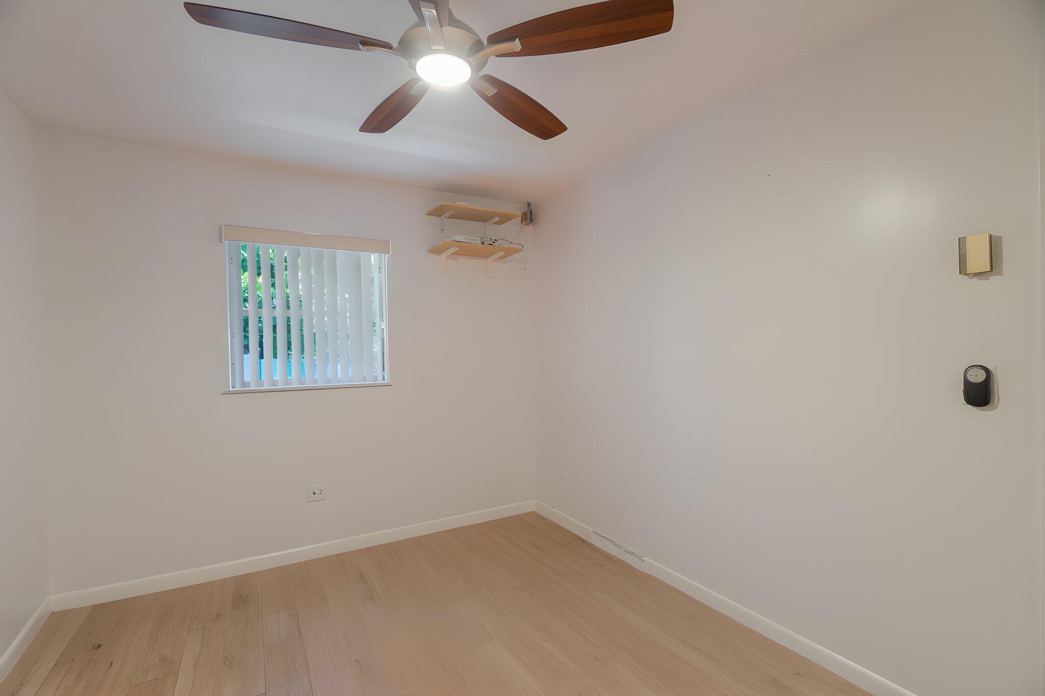 728 Ridge Road, Unit 30 Lantana, FL 33462 - Photo 25 of 42 19-web-or-mls-DSC09298 furniture removed