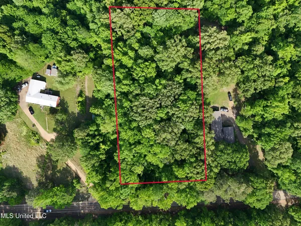 $17,900 | 3550 Highway 3, Sarah, MS 38665