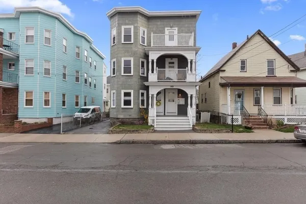 $3,450 | 169 Sheridan Avenue, Unit 3, Medford, MA 02155