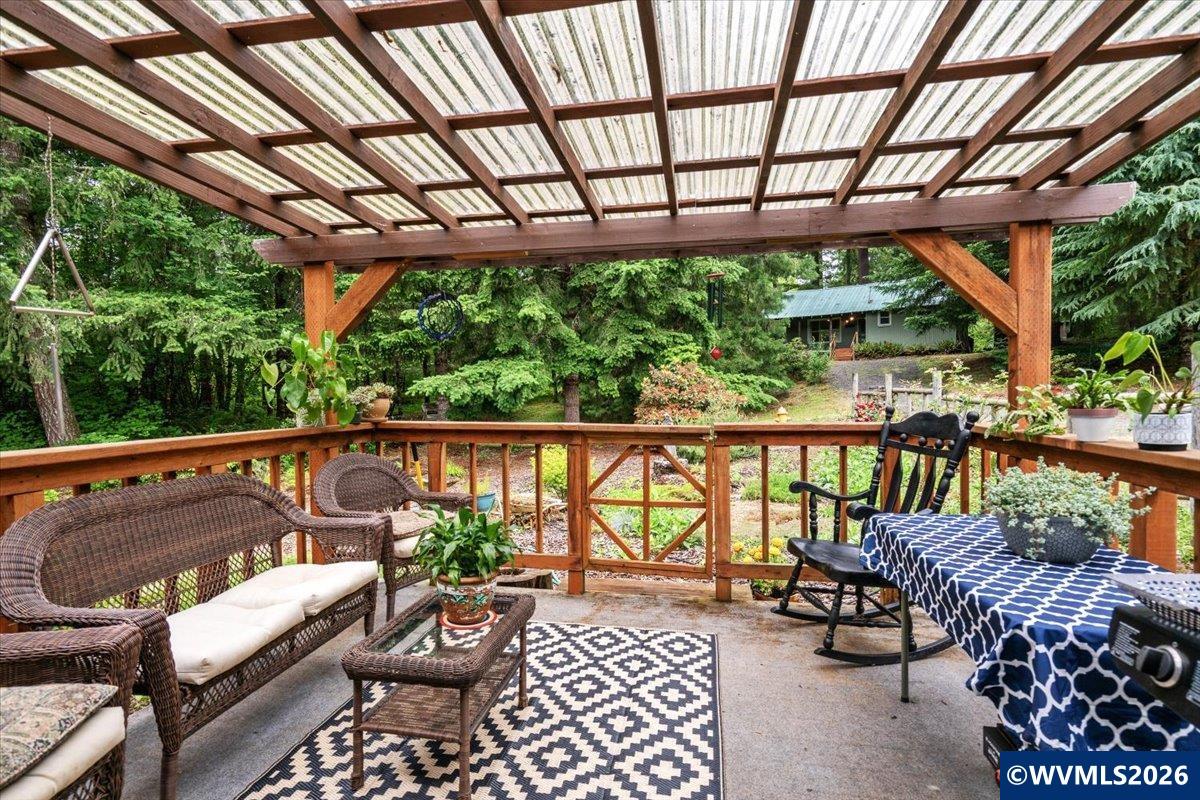 22606 Milk Ranch Road Scotts Mills, OR 97375 - Photo 8 of 29